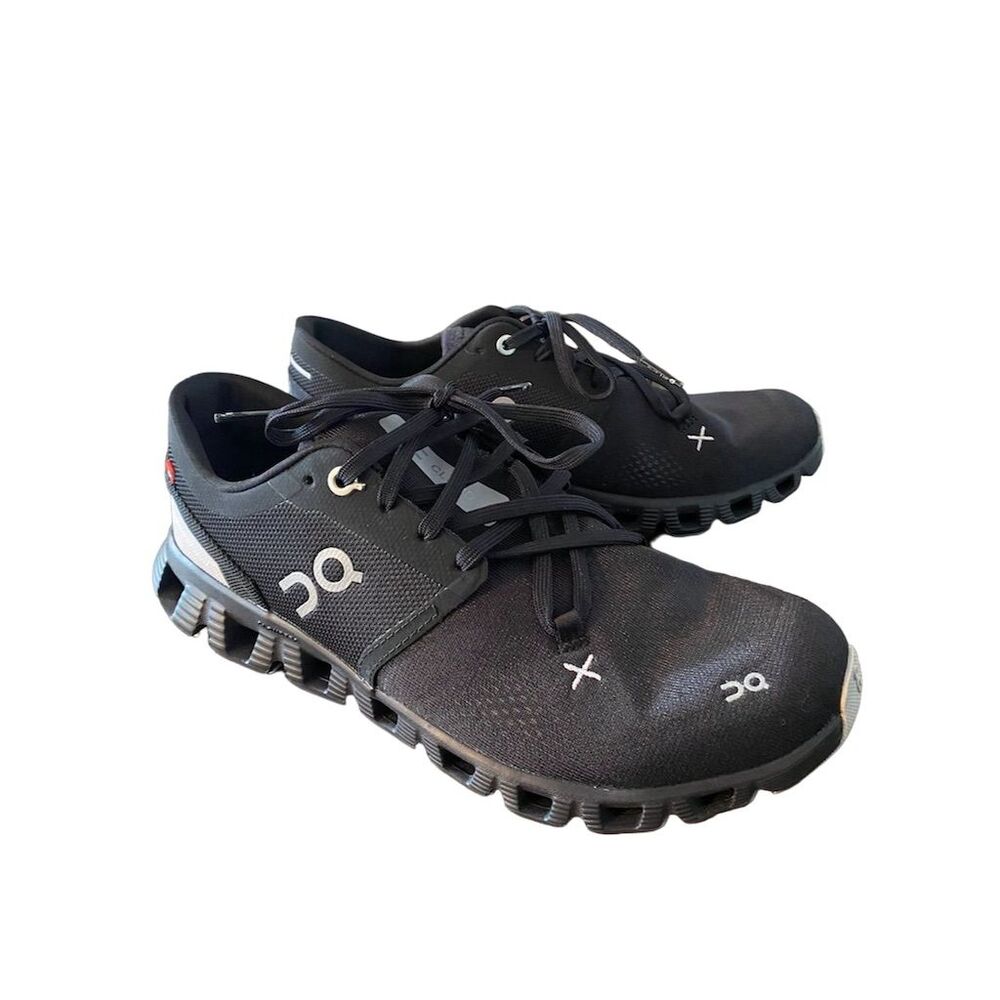 ON Running Women's Cloud X 3 Black Gym Shoes Size 8 Athletic Sneaker
